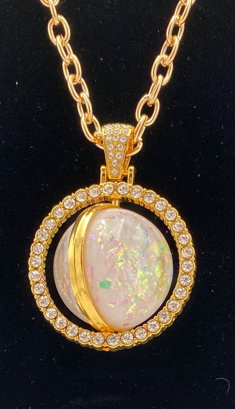 Large Pendant Necklaces